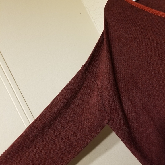 V-Neck Half Sleeve Shirt - Picture 6 of 6